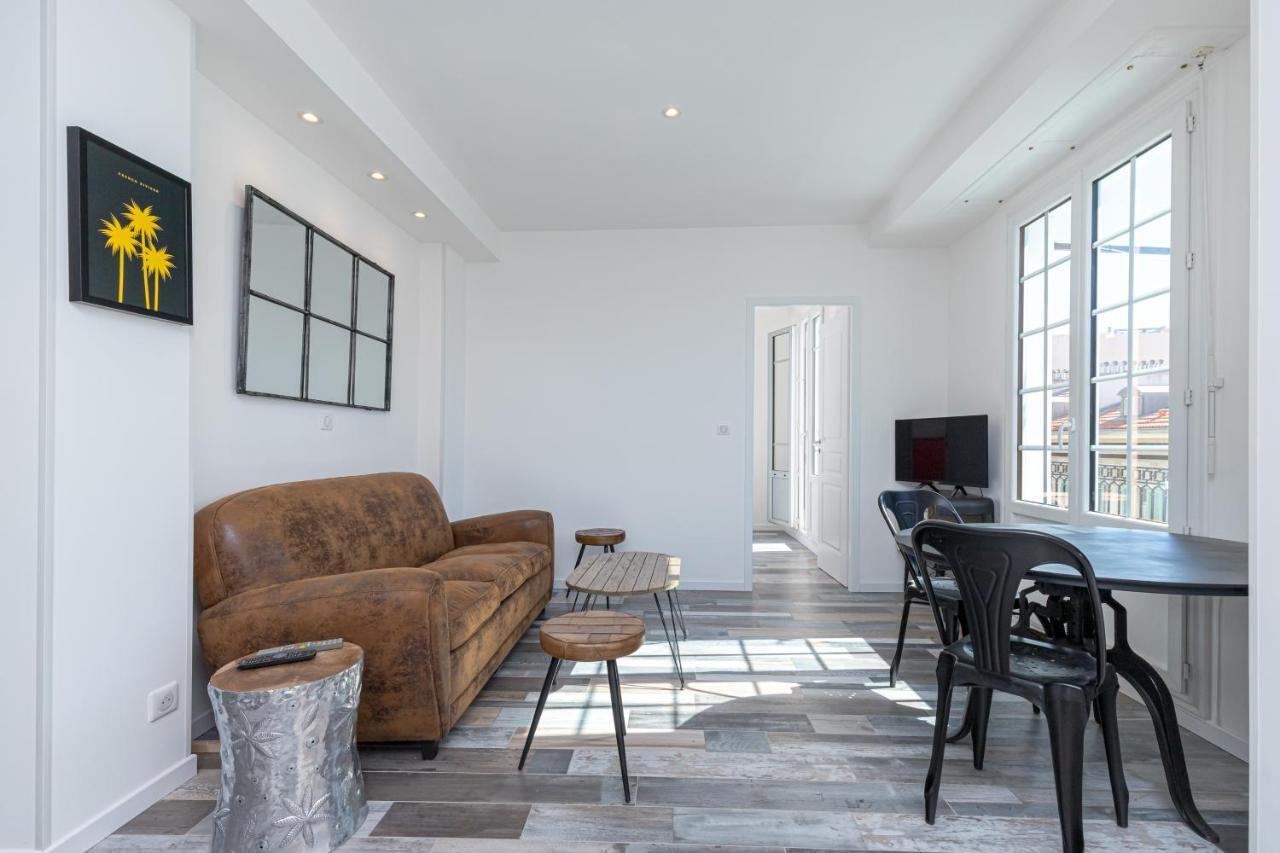 Squared Head-Apartment With Terrace In Nizza Esterno foto